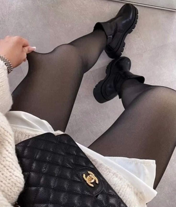 Velvyna semi transparante fleece panty onder jurk